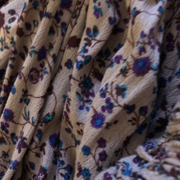 Over the shoulder romper - Picture 6 of 6